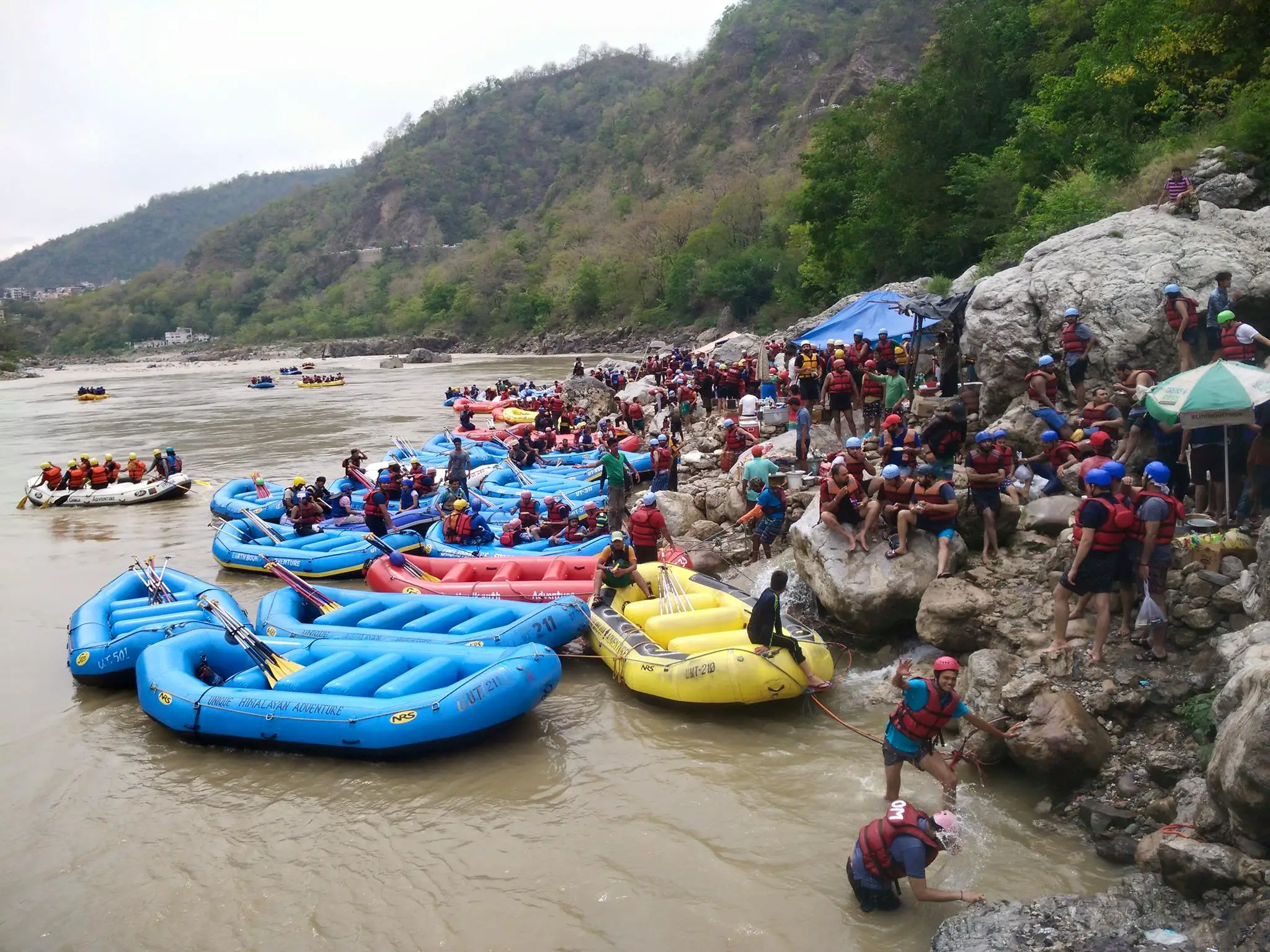 Camping with 26 Km Rafting