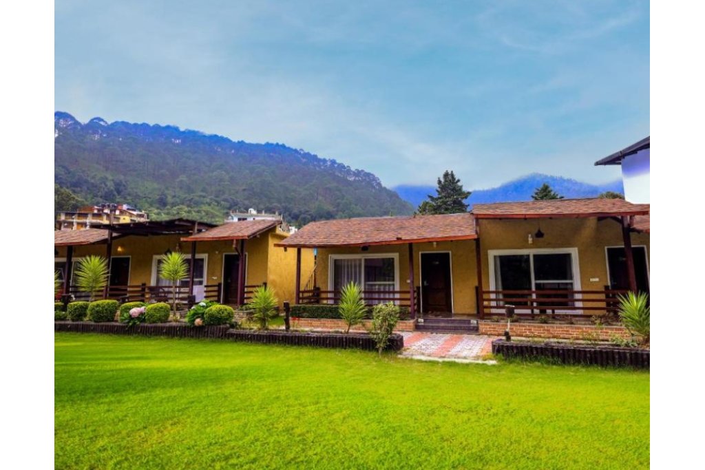 Foxoso Mistry Resort Bhowali 8
