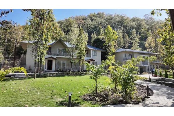 Vana Retreat Corbett