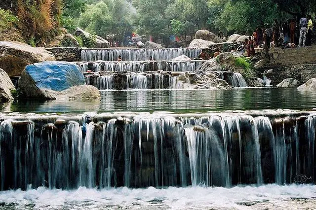Sahastradhara Dehradun, Uttarakhand waterfall