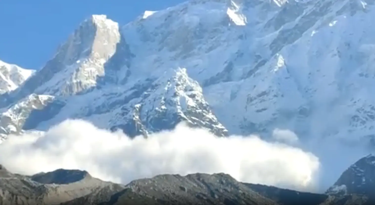 Massive avalanche in kedarnath